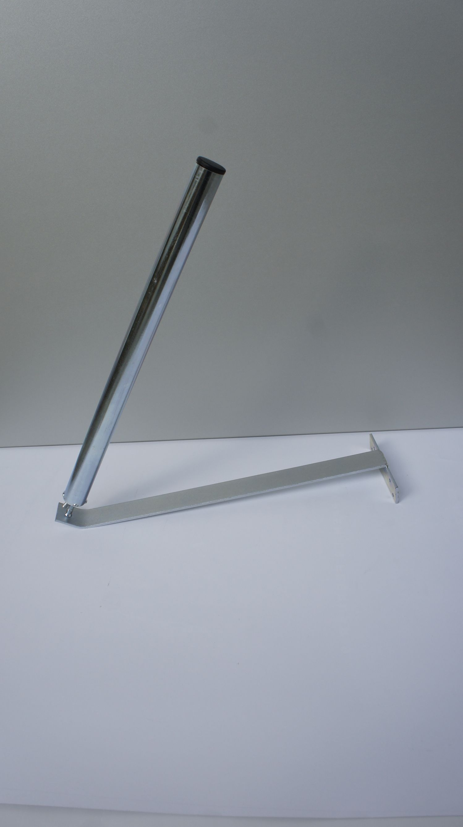 Parabola antenna tartó konzol tetőre Parabola antenna tartó konzol tetőre